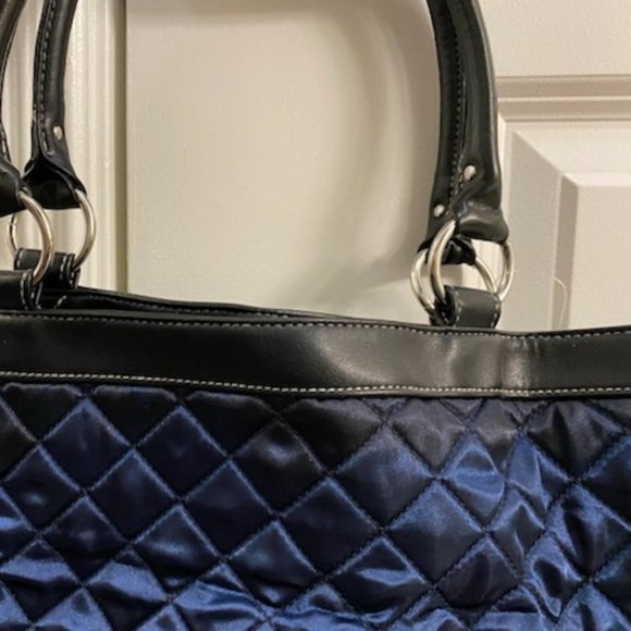 NWT * DALLAS COWBOYS Dark BLUE QUILTED TOTE Bag PURSE - Picture 4 of 9
